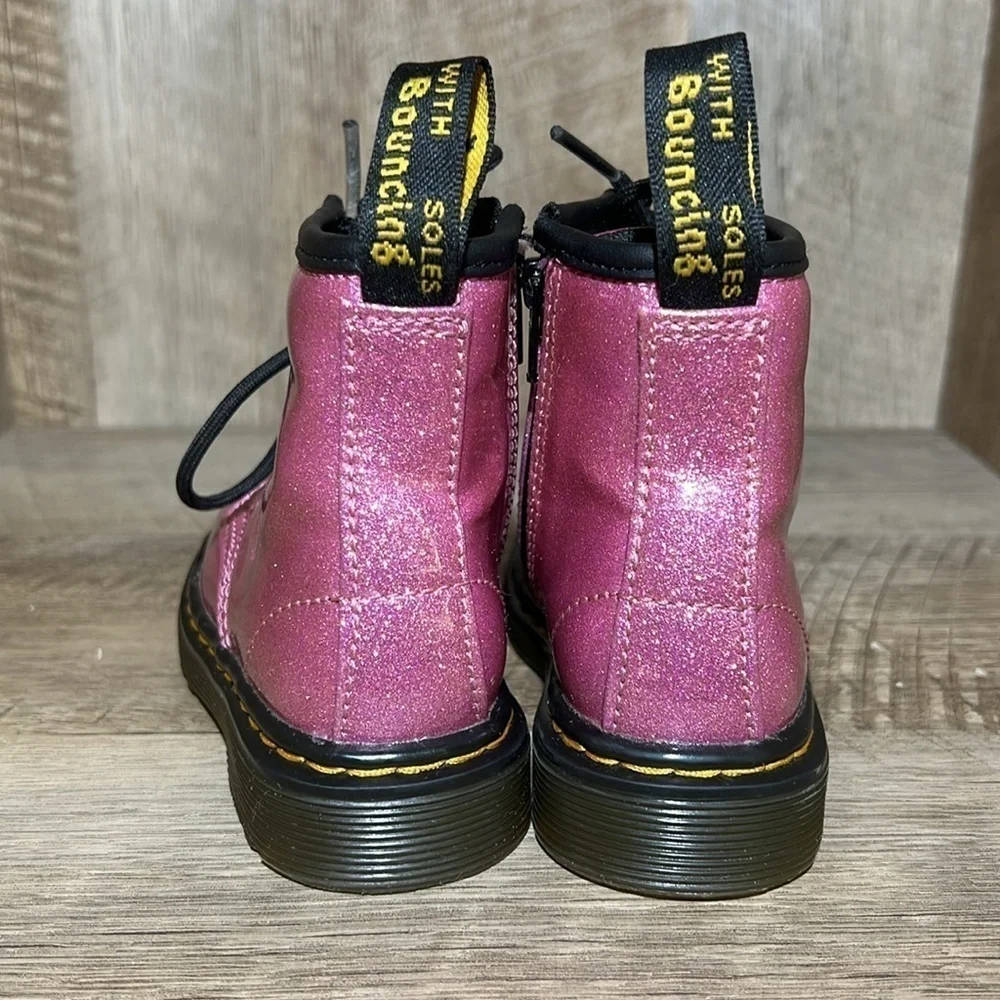Dr. Martens Glitter Boot 8-eye
